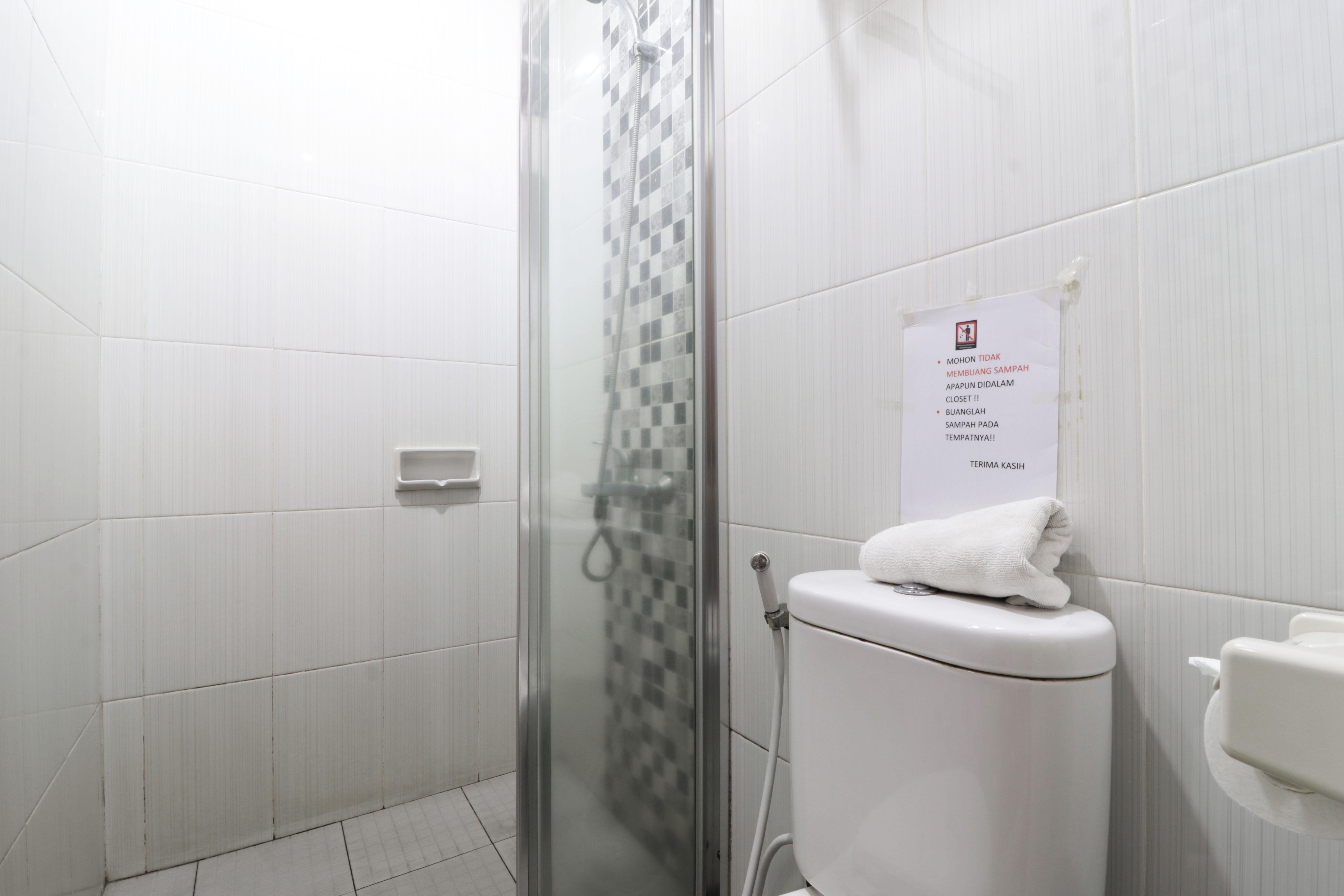58 Guesthouse Tangerang Pondoklang Esterno foto